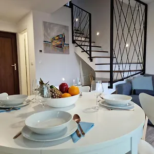https://anna24-holidays.primorje-gorskikotar.com