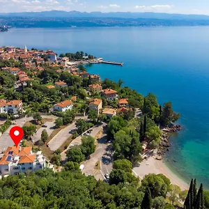 https://plage-lovran-residence.in-istria.net
