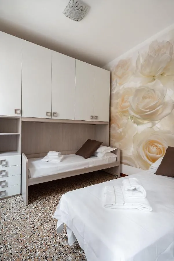 San Polo Canal View Apartments By Wonderful Italy Venice Italy
