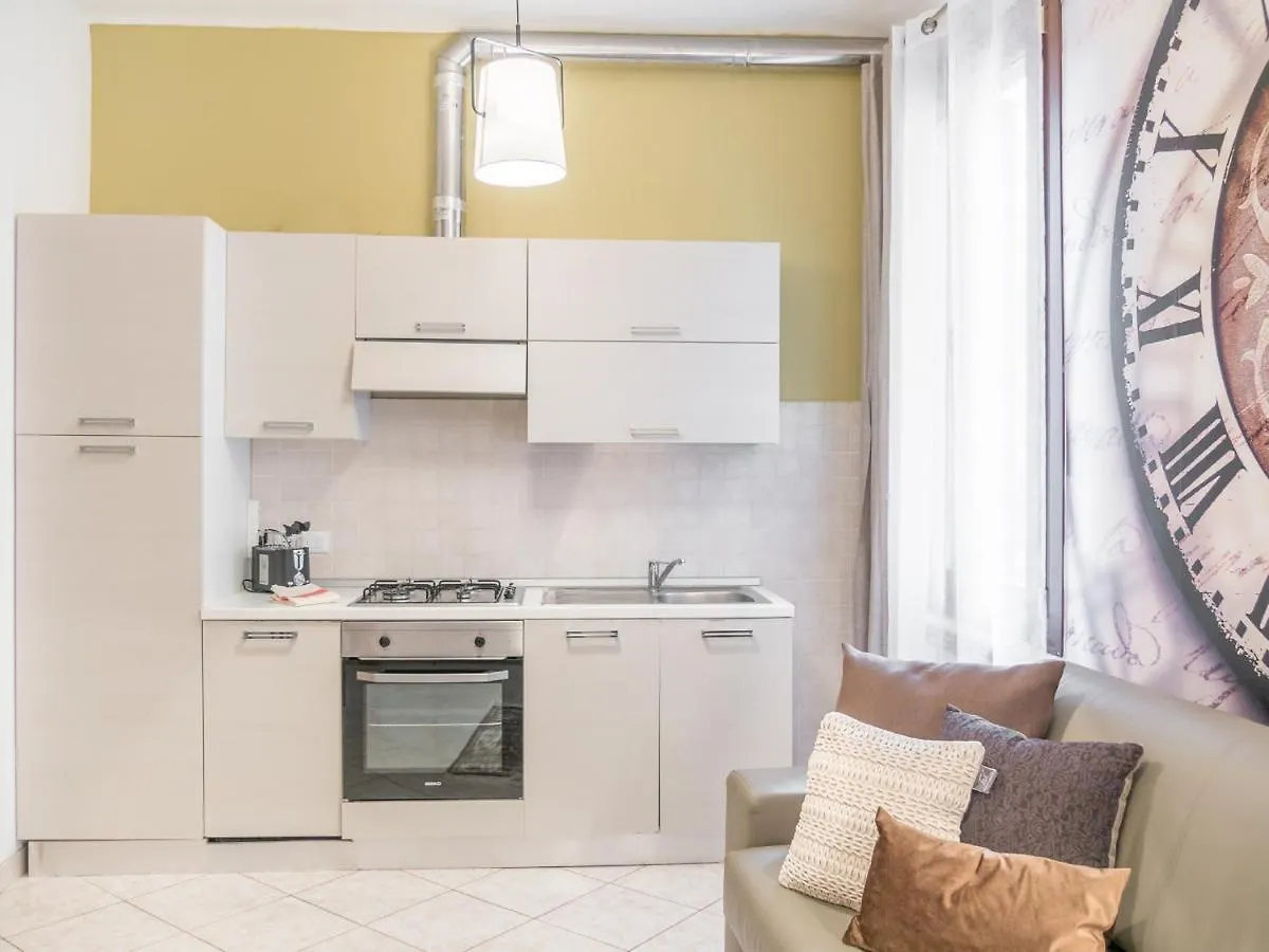 San Polo Canal View Apartments By Wonderful Italy Venice
